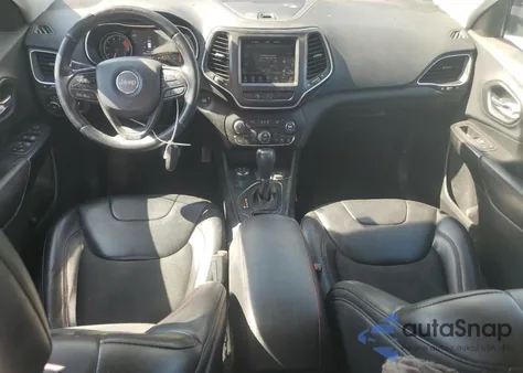 2019 Jeep Cherokee Trailhawk from USA, damaged, VIN 1C4PJMBXXKD360692